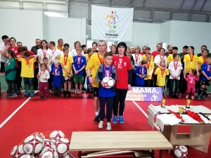 Фестиваль "Папа, мама, я - футбольная семья" в Сенно поддержала 31 семья