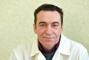 <p>Врач из Сенненского района Евгений Ковшов: «Необходимо всячески мотивировать молодежь оставаться на селе»</p>