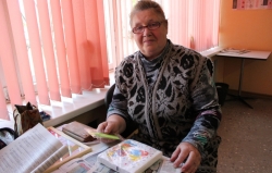 У мінулую пятніцу ў Багушэўскім аддзяленні паштовай сувязі было шматлюдна, з самай раніцы людзі спяшаліся на АПС, каб заплаціць “камуналку”, пакласці грошы на мабільны тэлефон, а галоўнае, аформіць падпіску на раёнку<br />