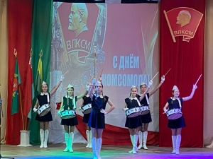 Торжественное мероприятие, посвященное 105-летию ВЛКСМ, прошло в районном Доме культуры г. Сенно