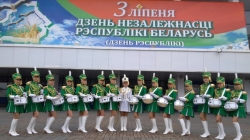 У гэтыя дні ўдзельніцам ансамбля мажарэтак “Феерыя” раённага цэнтра дзяцей і моладзі было не да адпачынку<br />