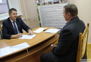 <p>В Сенно продолжает работу общественная приемная</p>