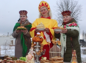 <p>Сенно приглашает на проводы зимы</p>