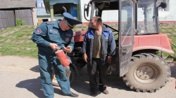 Земляробы ААТ «Бяленева» і «Літусава» ў пачатку ўборачнай кампаніі дэманструюць недастаткова высокія тэмпы