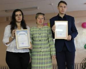 Пераможцаў раённай алімпіяды па фінансавай граматнасці, якая праходзіла 21 кастрычніка ў школе №2 г. Сянна, на днях павіншавалі з добрым вынікам