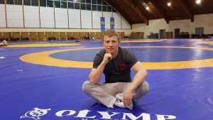 <p>Максим Кажарский завоевал золотую медаль в
олимпийской категории чемпионата Беларуси</p>