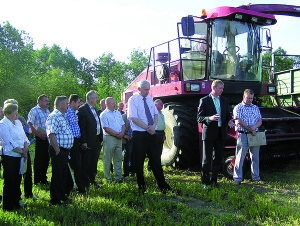 ПАВЫСІЦЬ АДКАЗНАСЦЬ КОЖНАГА — ІНШАГА ШЛЯХУ НЯМА