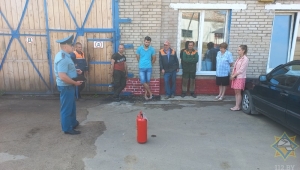 <p>Работникам леспромхоза о безопасности</P>