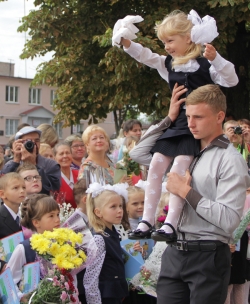 Урачыстыя лінейкі ў школах Сеннненшчыны пачнуцца 1 верасня ў 9.00