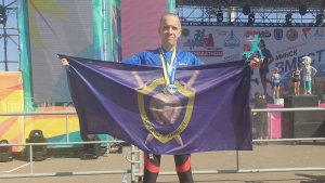 <p>Заместитель начальника Сенненского РОСК подполковник юстиции Александр Васильев занял второе место на дистанции 10,55 км на Минском полумарафоне</p>